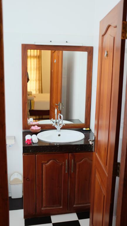 Park Lane Apartments Negombo Luaran gambar